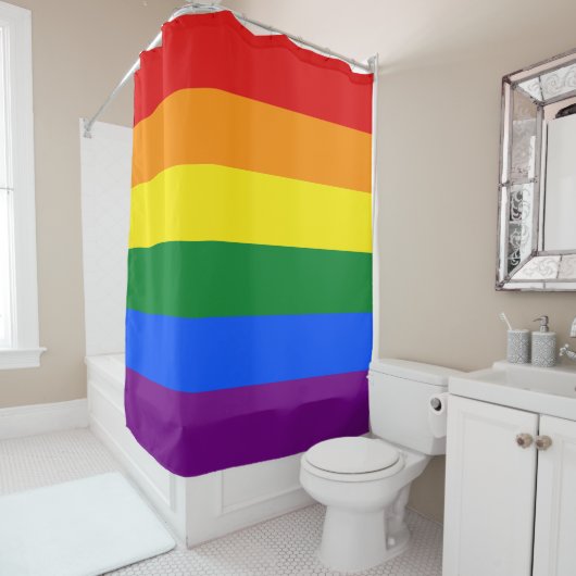 Rideaux De Douche Classic LGBTQ Rainbow Gay Pride Flag (En situation)