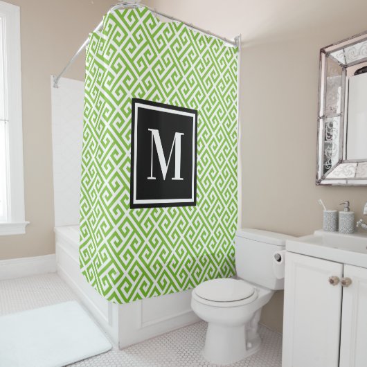Rideaux De Douche Clé grecque vert clair Monogramme noir et blanc (En situation)