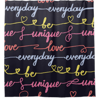 Rideaux De Douche Coeurs de filles, mots motif sans couture.