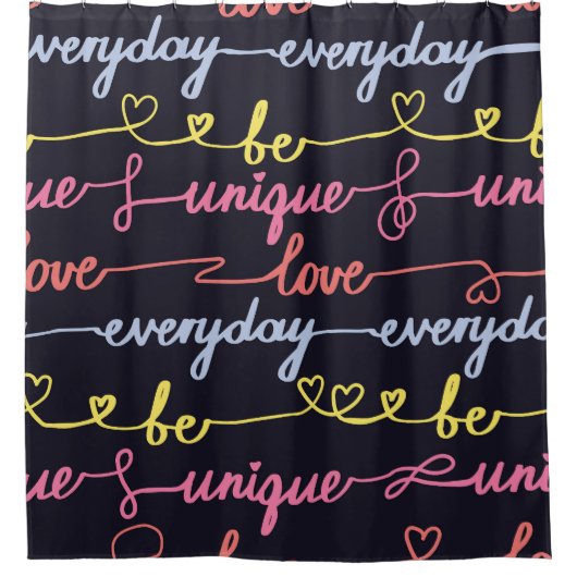 Rideaux De Douche Coeurs de filles, mots motif sans couture. (Devant)