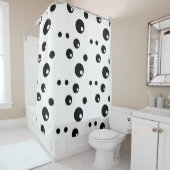 Rideaux De Douche Conception de Motif à points Polka noir et blanc (En situation)