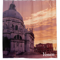 Coucher de soleil sur la basilique de Venise