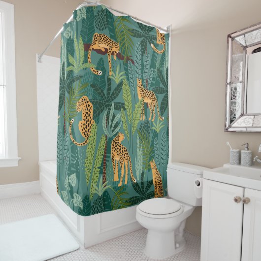 Rideaux De Douche De Beaux Leopards Et Feuilles Tropicaux (En situation)