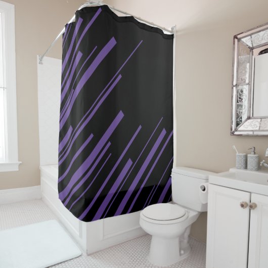 Rideaux De Douche Diagonales en violet et noir (En situation)