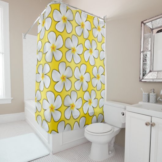 Rideaux De Douche Fleurs de Plumeria blanche sur Jaune (En situation)