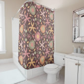 Rideaux De Douche Fleurs et étoiles de mer sur fond brun chocolat (En situation)