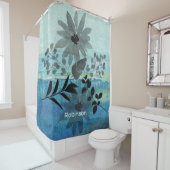 Rideaux De Douche Fleurs Modernes Sur Arrière - plan Bleu Rêvé (En situation)