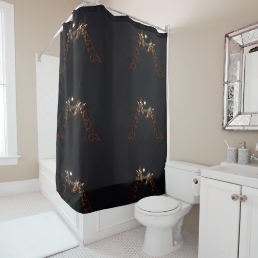 Rideaux De Douche Giraffe Love In the Moonlight (En situation)