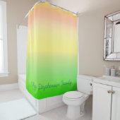 Rideaux De Douche Gradient vert minty à jaune avec script vert (En situation)