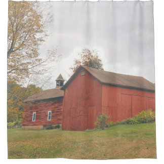 Rideaux De Douche Grande grange rouge de Western Mass en automne Rid