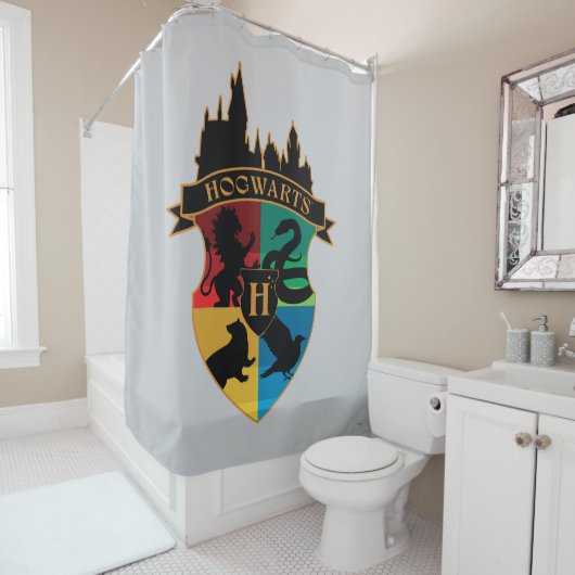 Rideaux De Douche HoGWARTS™ Castle Crest House Insigne de fierté (En situation)