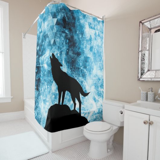Rideaux De Douche Howling Wolf Hiver neige bleue fumée Abstraite (En situation)