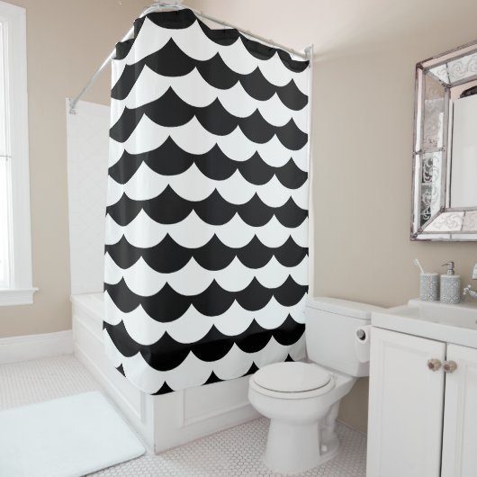 Rideaux De Douche Impression d'échelle de poisson noir et blanc (En situation)