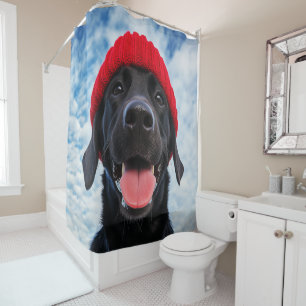Rideaux De Douche Joyeux Labrador dans une Beanie rouge sous un ciel