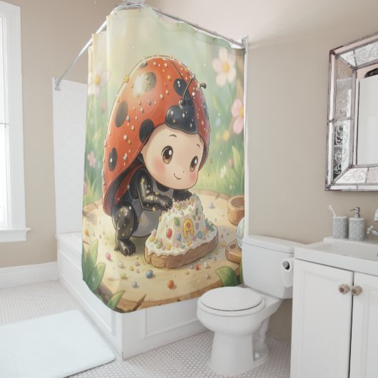 Rideaux De Douche La coccinelle et le royaume caché du nectar (En situation)