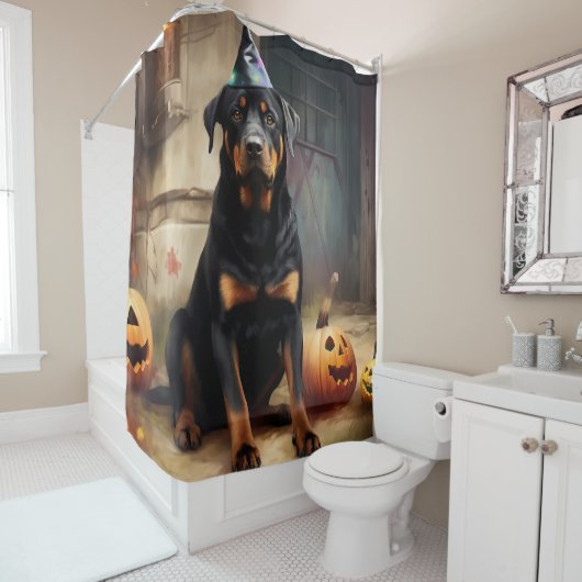 Rideaux De Douche La peur de l'Halloween Citrouille de Rottweiler (En situation)