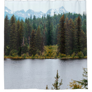 RIDEAUX DE DOUCHE LAC AVEC DES ARBRES SUR LES CÔTÉS
