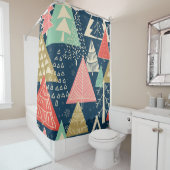 Rideaux De Douche L'Illustration Festive Des Arbres De Noël. (En situation)