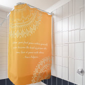 Rideaux De Douche Méditation Yoga Professeur Orange Gold Mandala Cit