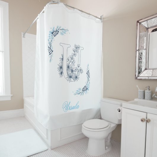 Rideaux De Douche Monogramme bleu "U" initial Floral calme (En situation)