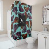 Rideaux De Douche Monogramme d'échauffement des papillons orange de  (En situation)