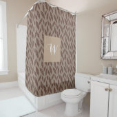 Rideaux De Douche Monogramme Élégant Feuilles Imprimées en Bloc Tan  (En situation)