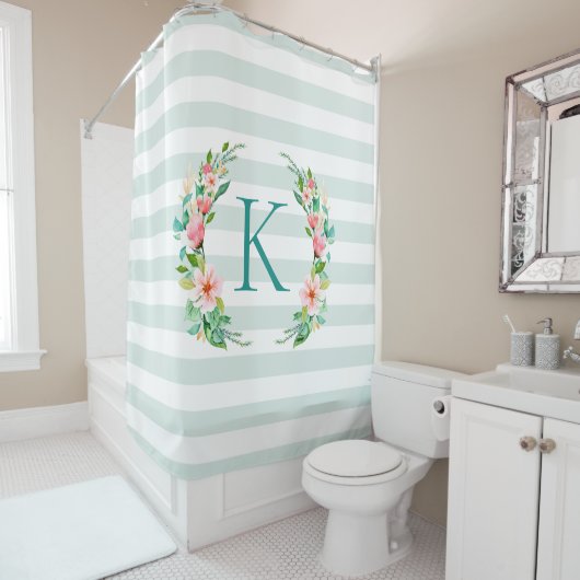 Rideaux De Douche Monogramme floral paradis et rayures (En situation)