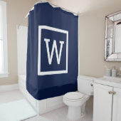 Rideaux De Douche Monogramme graphique marine à bordure prépa (En situation)