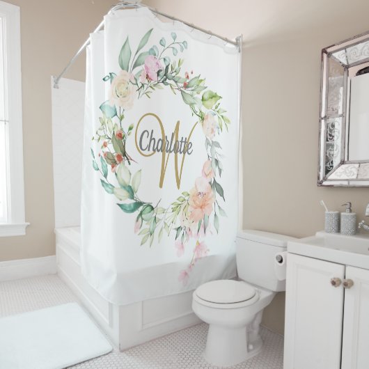 Rideaux De Douche Monogramme rose Floral Elegant Gold Script (En situation)