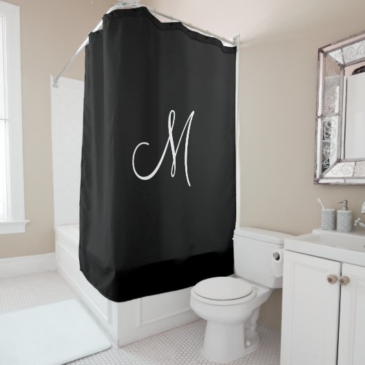 Rideaux De Douche Monogramme Script initial noir blanc minimal simpl (En situation)