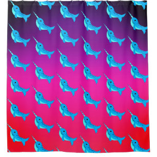 Rideaux De Douche Motif de narvals bleus dessin animé sur bleu marin