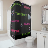 Rideaux De Douche Motivational Words and Neon Shapes (En situation)