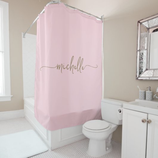 Rideaux De Douche Nom de monogramme calligraphié rose pastel minimal (En situation)