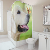 Rideaux De Douche Oreiller À Lancer Du Labrador Et Du Papillon (En situation)