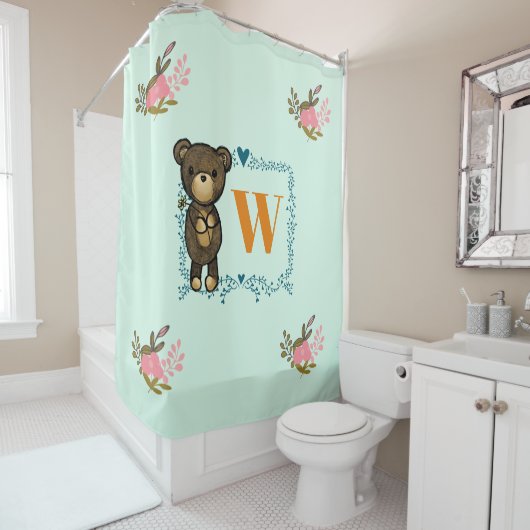 Rideaux De Douche Ours Brown mignon tenant un Monogramme de Fleur Ja (En situation)