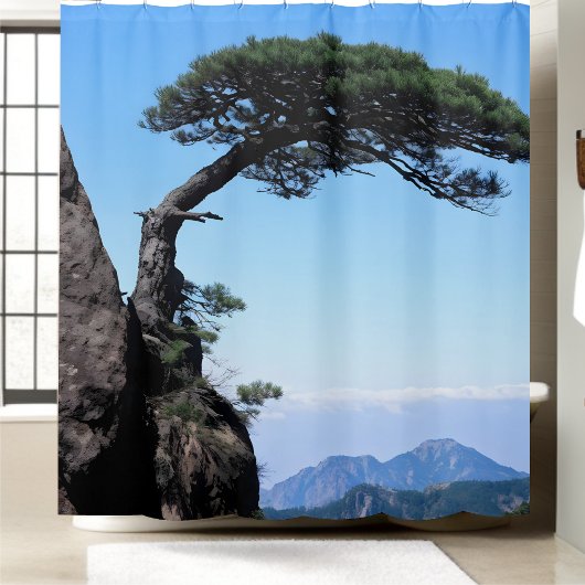 Rideaux De Douche Paysage à flanc de colline Distant Pine Tree