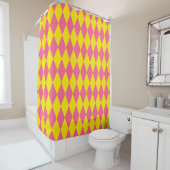 Rideaux De Douche Pink and Yellow Harlequin Checkered Design (En situation)