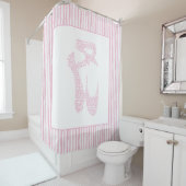 Rideaux De Douche Pink Ballet Pointe Shoe Typography (En situation)