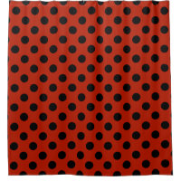 Pois noirs en rouge