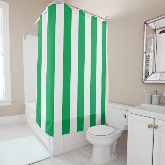 Rideaux De Douche Rayures de cabane vertes et blanches (En situation)