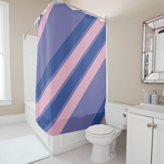Rideaux De Douche Rayures roses et nuances de violet (En situation)
