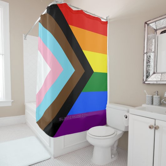 Rideaux De Douche SlipperyJoe's Progress Pride Drapeaux gay cadeaux (En situation)