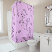Rideaux De Douche Sprigs aux fleurs roses. (En situation)