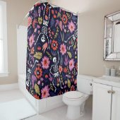 Rideaux De Douche Squelettes dansants dans le jardin fleuri motif (En situation)