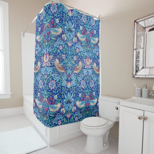 Rideaux De Douche Strawberry Thief Blue, William Morris (En situation)