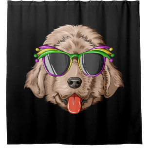Rideaux De Douche Terre-Neuve portant des lunettes et un masque