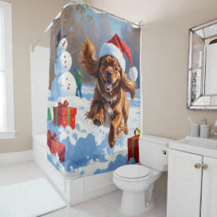 Rideaux De Douche Tibetan Spaniel courant dans la neige avec un chap