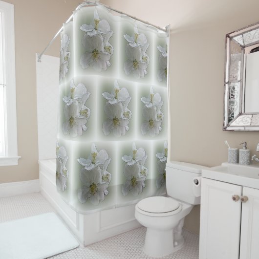 Rideaux De Douche trois fleurs blanches (En situation)
