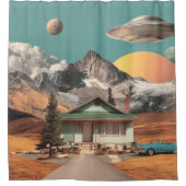 Rideaux De Douche UFO Surréaliste au-Dessus d'une Maison Rustique (Devant)