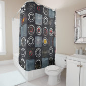 Rideaux De Douche Un tableau abstrait ; une grille de cercles estamp (En situation)